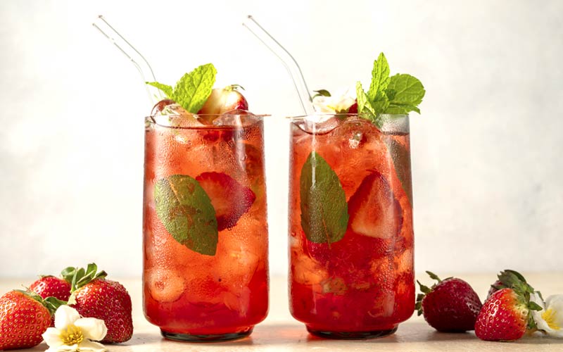 Strawberry Sake Summer Cocktail