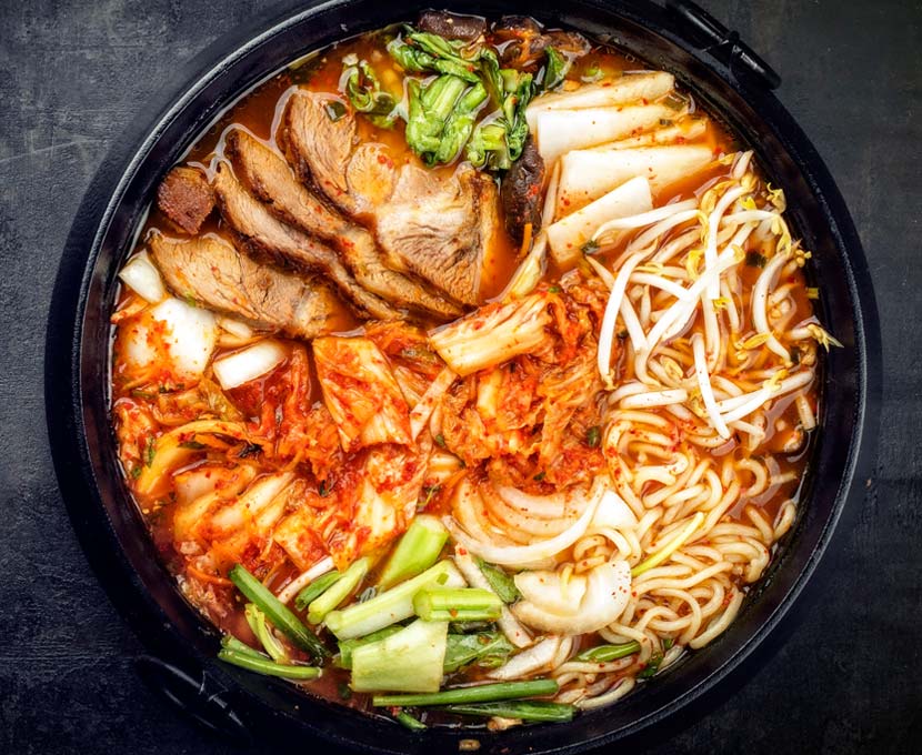 (Easy Fusion) Pork Kimchi Jiigae With Noodles